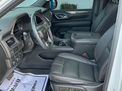 Used 2023 Chevrolet Suburban RST w/ Luxury Package image 10