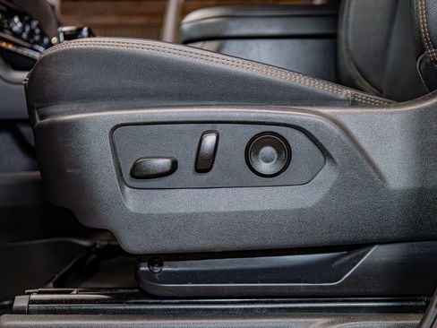 Used 2025 GMC Sierra 1500 AT4 w/ AT4 Premium Package image 24