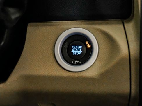 Used 2018 RAM 2500 Limited image 17