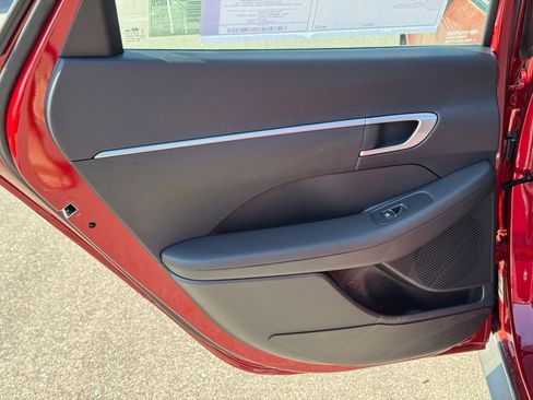 Used 2025 Hyundai Sonata SE image 15