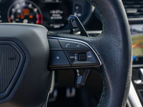 Used 2022 Lamborghini Urus image 23