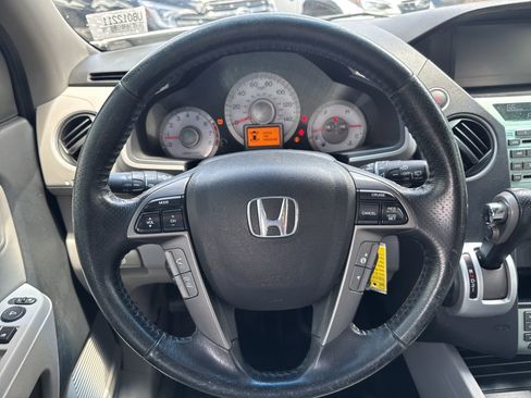 Used 2011 Honda Pilot Touring image 12