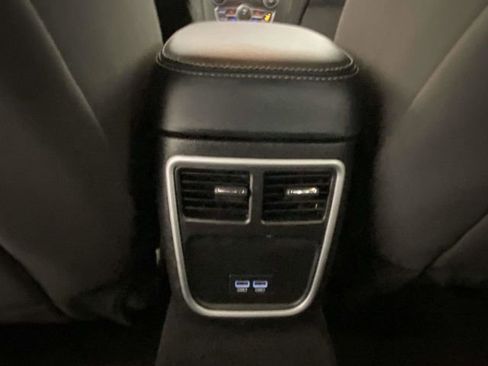 Used 2023 Dodge Charger SXT image 10