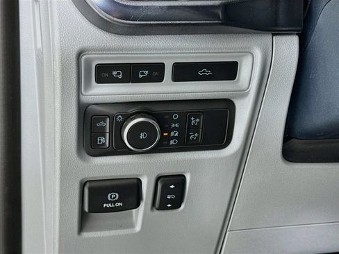 Used 2021 Ford F150 Limited AWD/4WD image 14