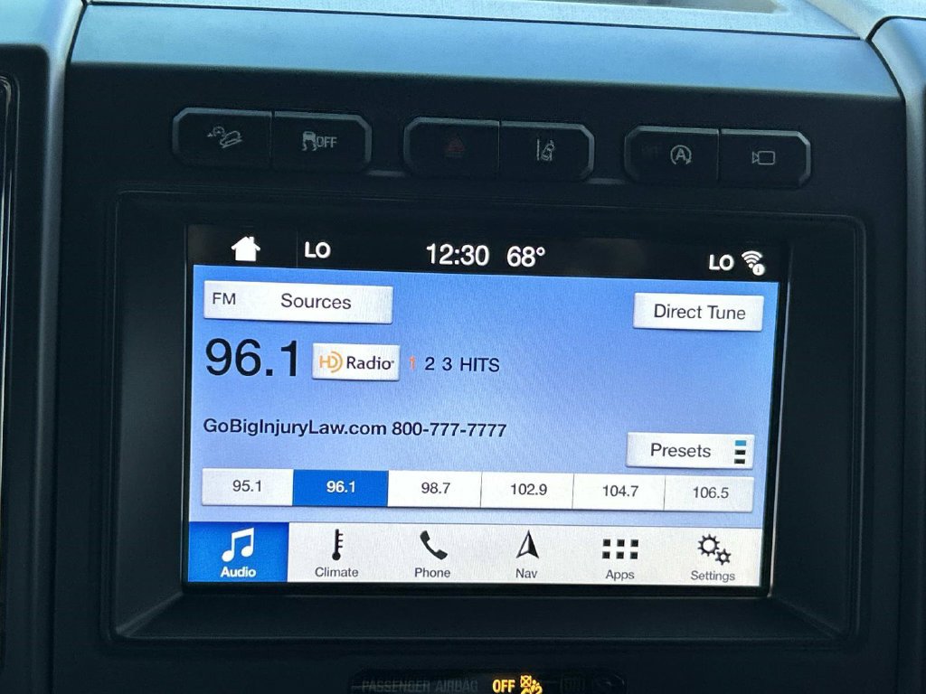 Used 2019 Ford Expedition Limited w/ Equipment Group 303A AWD/4WD image 37