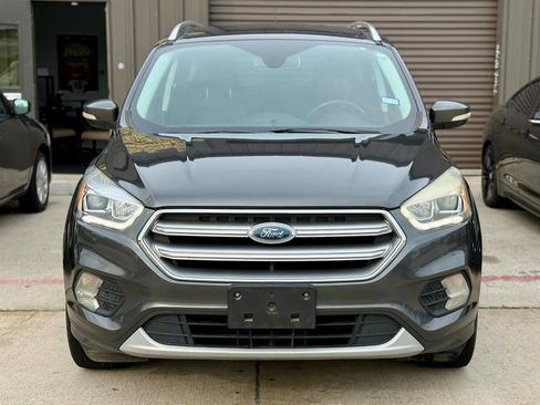 Used 2017 Ford Escape Titanium image 4