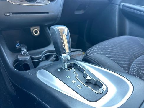 Used 2017 Dodge Journey SE image 18