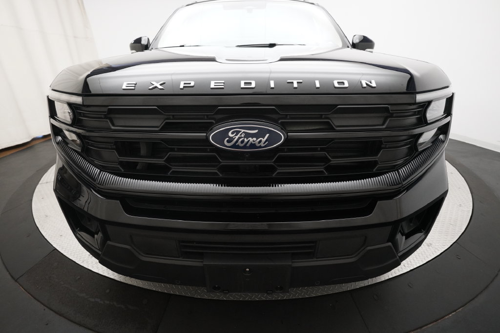 Used 2025 Ford Expedition Max Active AWD/4WD image 23