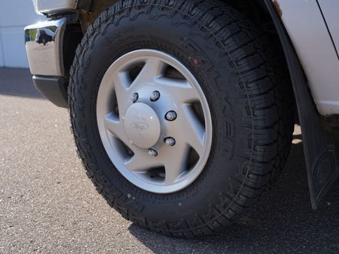 Used 2014 Ford E-250 and Econoline 250 RWD image 28