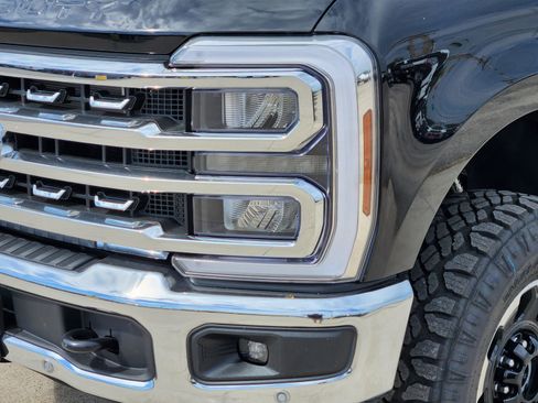 New 2026 Ford F250 Lariat w/ Tremor Off-Road Package image 10