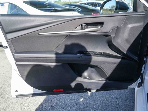 Used 2025 Toyota Camry LE image 19