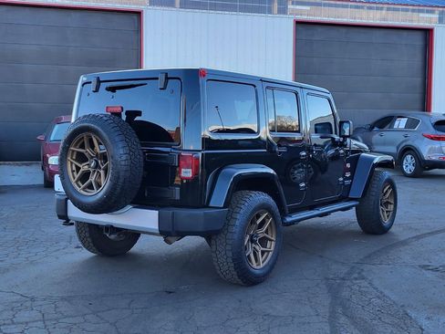 Used 2012 Jeep Wrangler Unlimited Sahara w/ Dual Top Group image 9