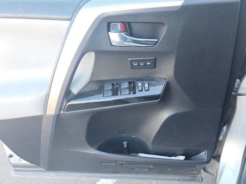 Used 2017 Toyota RAV4 Limited image 7