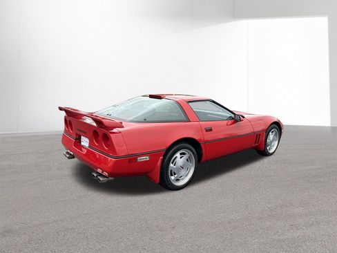 Used 1988 Chevrolet Corvette Coupe RWD image 8