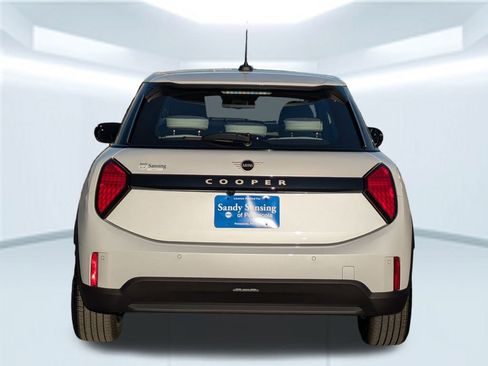 New 2026 MINI Cooper 4-Door Hardtop FWD image 4