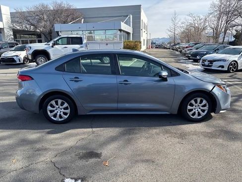 Used 2021 Toyota Corolla LE image 7