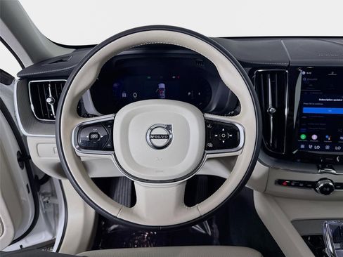 Used 2024 Volvo XC60 B5 Ultimate w/ Climate Package AWD/4WD image 13