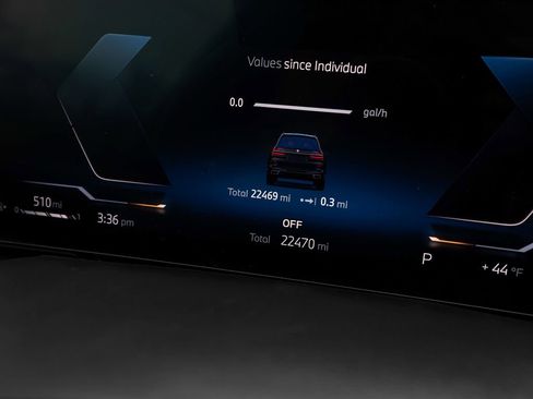 Used 2025 BMW X7 xDrive40i image 14