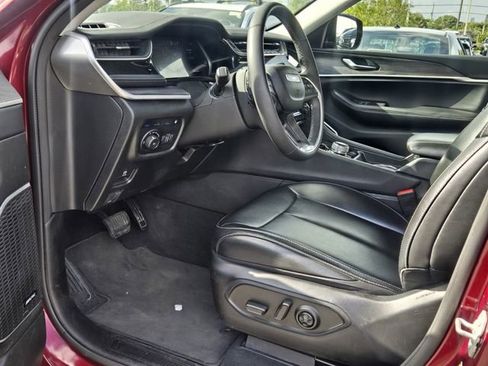 Used 2024 Jeep Grand Cherokee Limited 4xe image 13