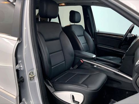 Used 2010 Mercedes-Benz ML 350 2WD image 11