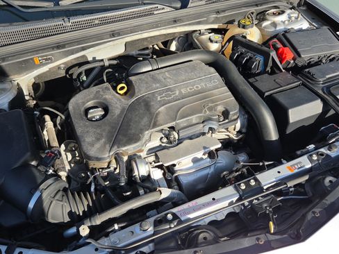 Used 2017 Chevrolet Malibu LT w/ Leather Package image 21