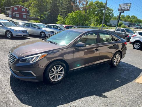 Used 2017 Hyundai Sonata SE FWD image 9