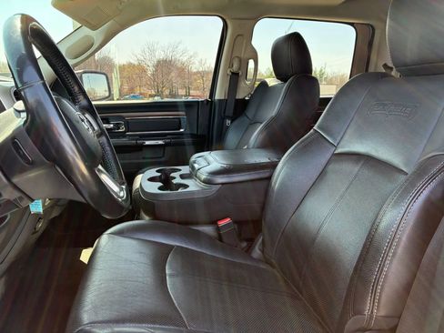 Used 2018 RAM 1500 Laramie image 3