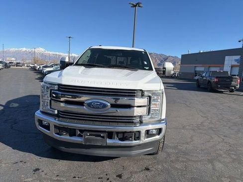 Used 2017 Ford F350 Lariat AWD/4WD image 3