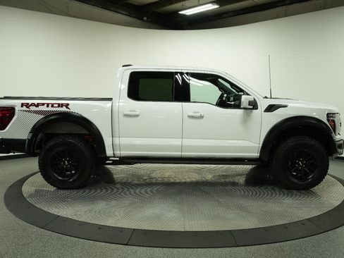 Used 2025 Ford F150 Raptor AWD/4WD image 9