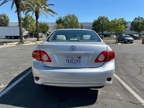 Used 2010 Toyota Corolla FWD image 3