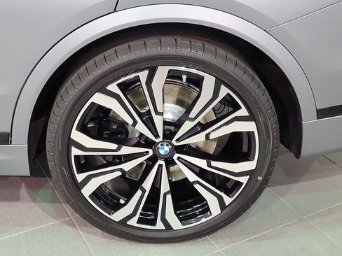 New 2027 BMW X7 M60i AWD/4WD image 8