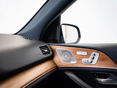 Used 2020 Mercedes-Benz GLE 350 4MATIC image 30