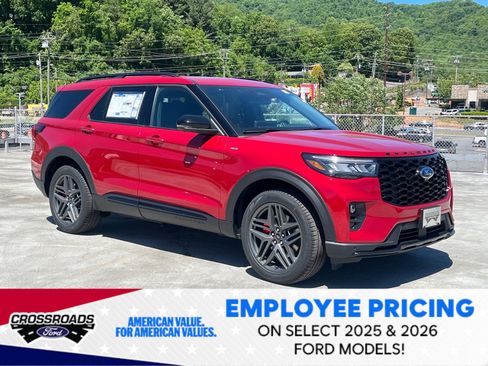 New 2026 Ford Explorer ST-Line w/ ST-Line Street Pack AWD/4WD image 1