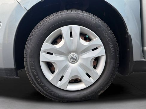 Used 2012 Nissan Versa 1.8 S w/ Plus Pkg FWD image 24