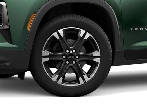 New 2027 Chevrolet Traverse LT w/ Sun and Wheel Package AWD/4WD image 6