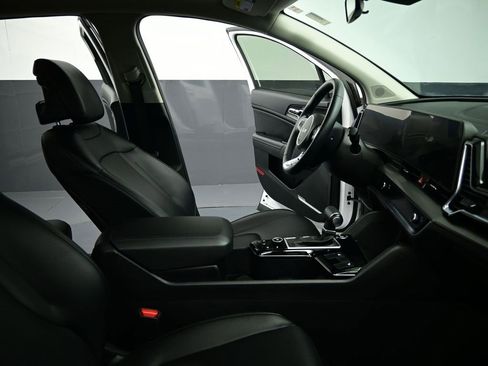 Certified 2023 Kia Sportage EX image 28