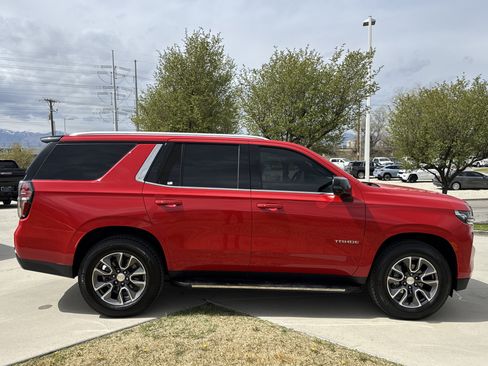 Used 2023 Chevrolet Tahoe LT w/ Luxury Package image 6