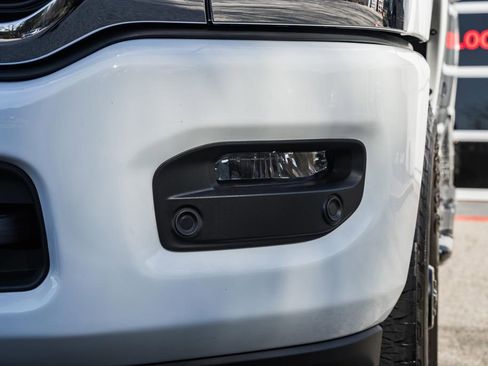 Used 2025 RAM 2500 Laramie image 18