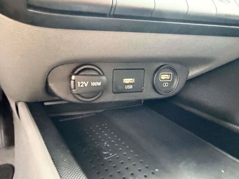Used 2023 Hyundai Elantra SEL w/ Convenience Package FWD image 19