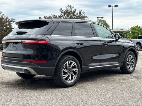 Used 2025 Lincoln Corsair AWD w/ Equipment Group 101A image 11