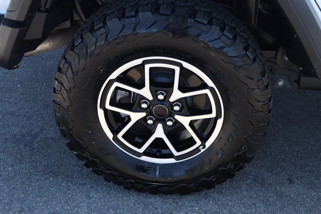 Certified 2025 Jeep Wrangler Unlimited Rubicon AWD/4WD image 11