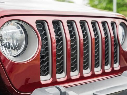 Used 2021 Jeep Gladiator Sport w/ Quick Order Package 24Q 80Th image 10