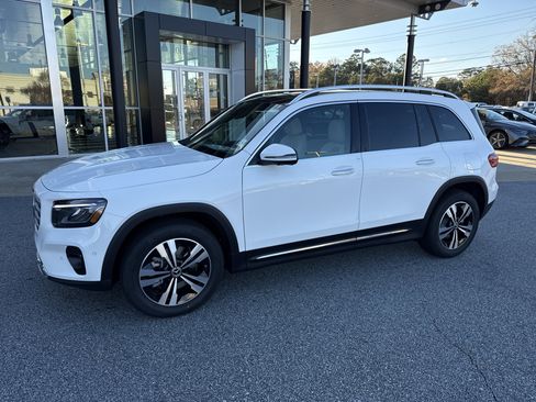 New 2026 Mercedes-Benz GLB 250 image 3