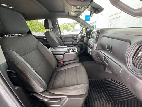 Used 2023 Chevrolet Silverado 1500 Custom w/ LPO, Dark Essentials Package AWD/4WD image 17