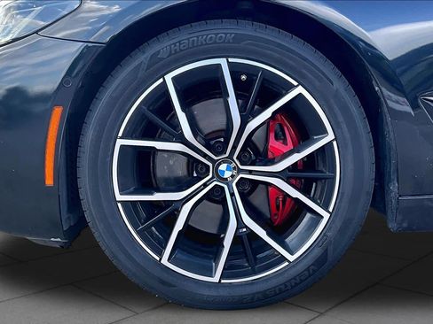 Used 2022 BMW 530i w/ M Sport Package RWD image 9