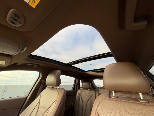 Used 2016 Lincoln MKX Reserve w/ Climate Package FWD image 29