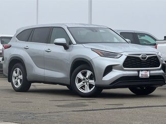 Certified 2023 Toyota Highlander L video 2