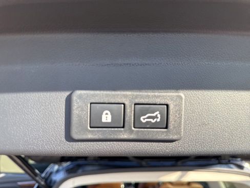 Certified 2025 Subaru Ascent Touring w/ Popular Package #2 image 20