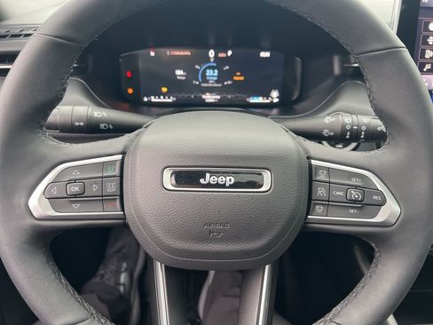 Used 2025 Jeep Compass Limited w/ High Altitude Package image 61