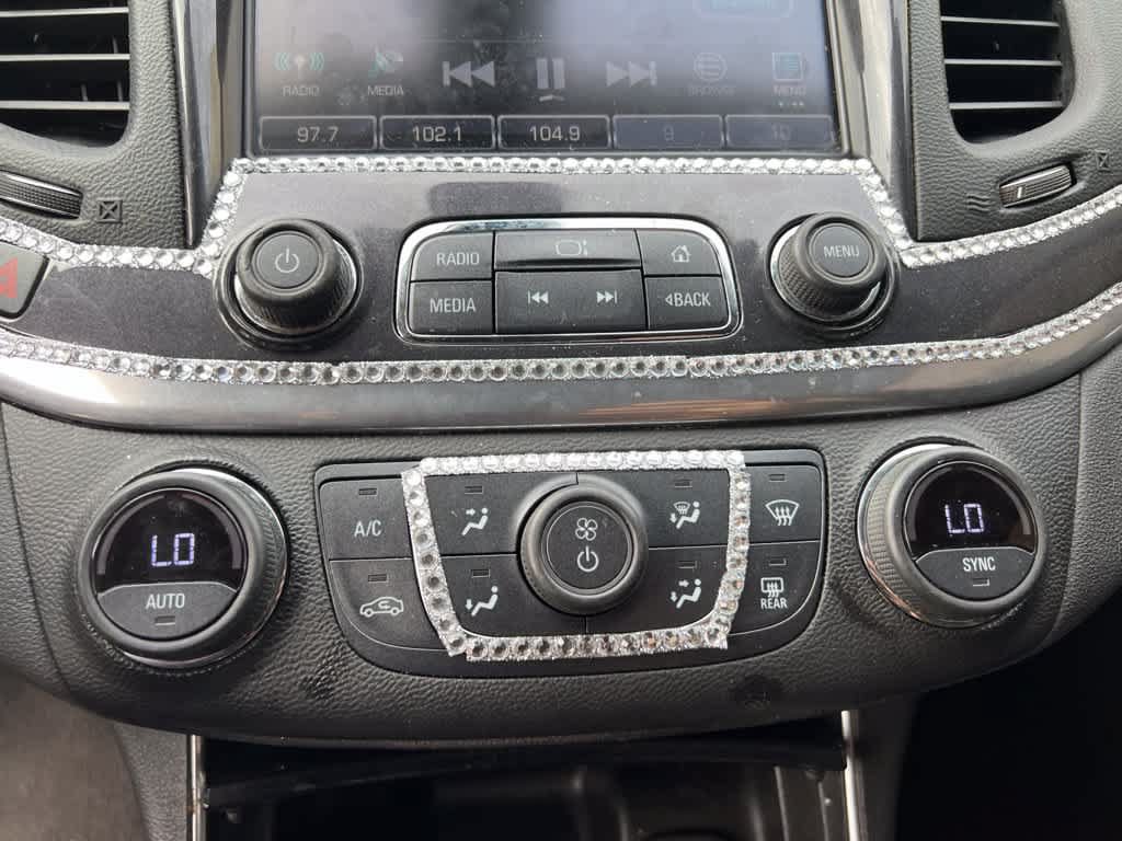 Used 2019 Chevrolet Impala LT FWD image 13